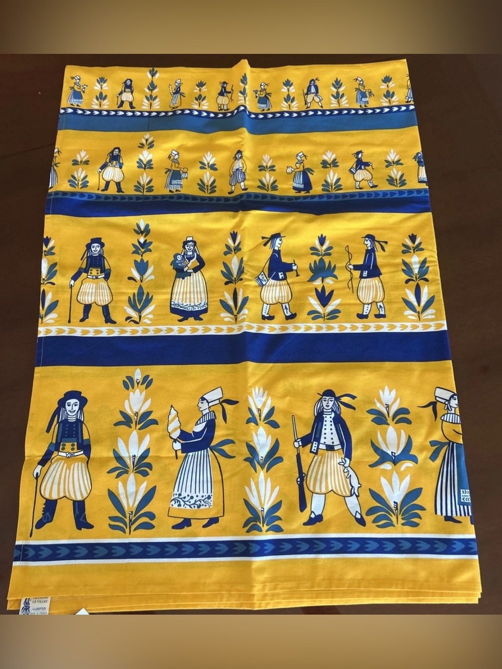 Pierre Deux - Quimper Pottery & Textile Art Table Cloth -New With Tags 90”X 65”